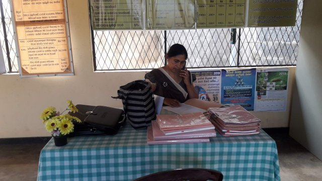 ආර්ථික සංවර්ධන නිළධාරි කාර්යාල තරගය  2018 - ඩබ්.ඩී.දිනේෂා කුමුදුනී ගුණසේකර මිය (වෙන්නප්පුව කොට්ඨාශයේ දෙවන ස්ථානය)