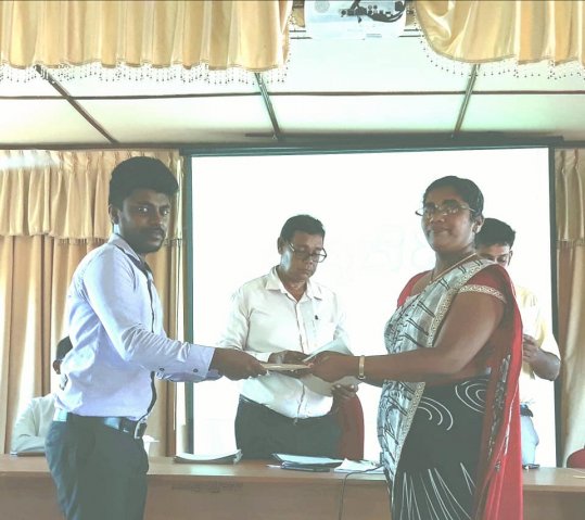 කාර්යාල තර﻿ඟ ත්‍යාග ප්‍රදානය 2019